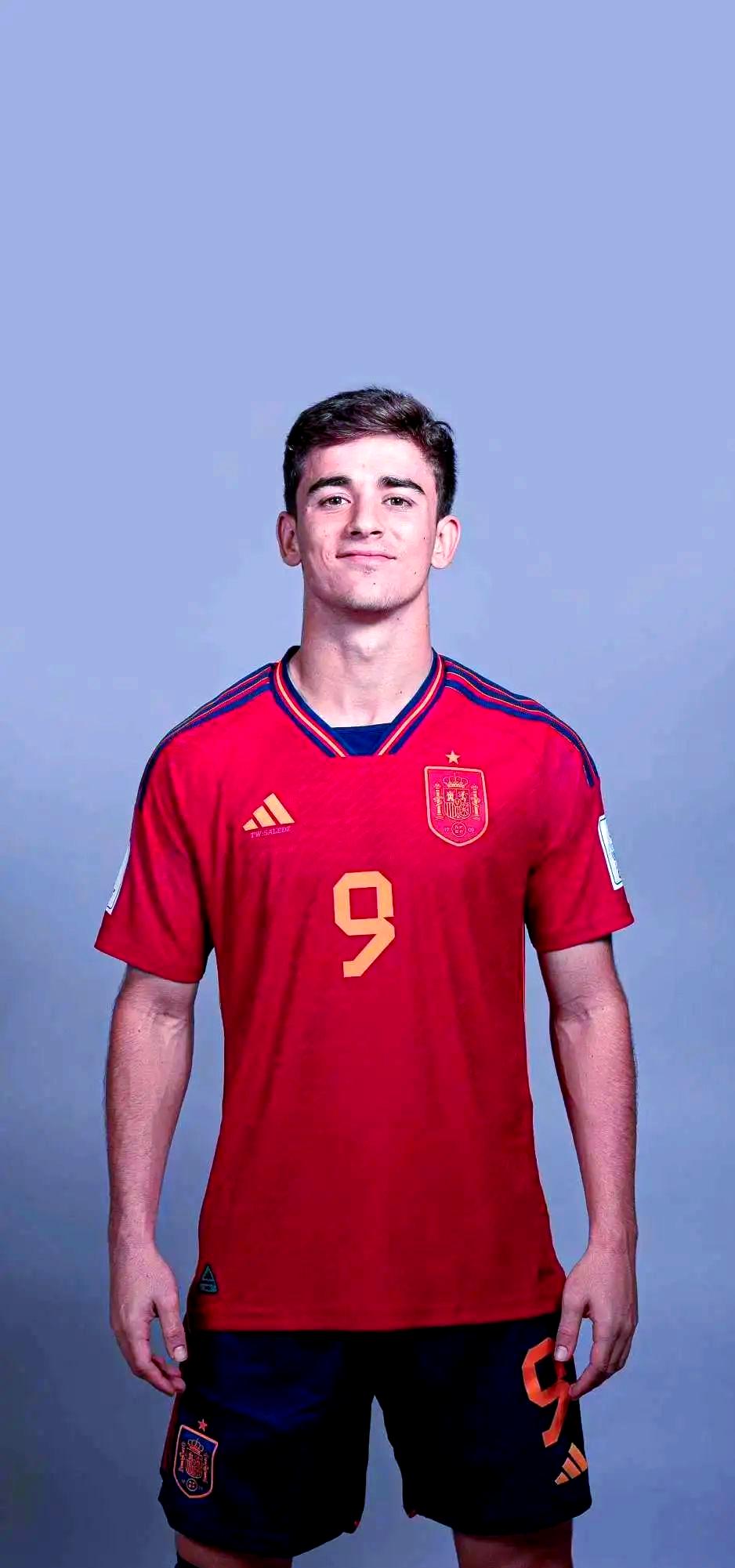 南美洲明星球员在大赛中大放异彩 