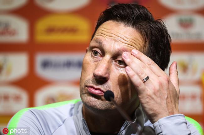 包含法兰克福主帅施密特战术精湛,备受赞誉的词条 包含法兰克福主帅施密特战术精湛,备受赞誉的词条